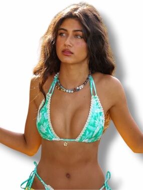 Kulani Kinis Crochet Halter Bikini Top - Barefoot Breeze